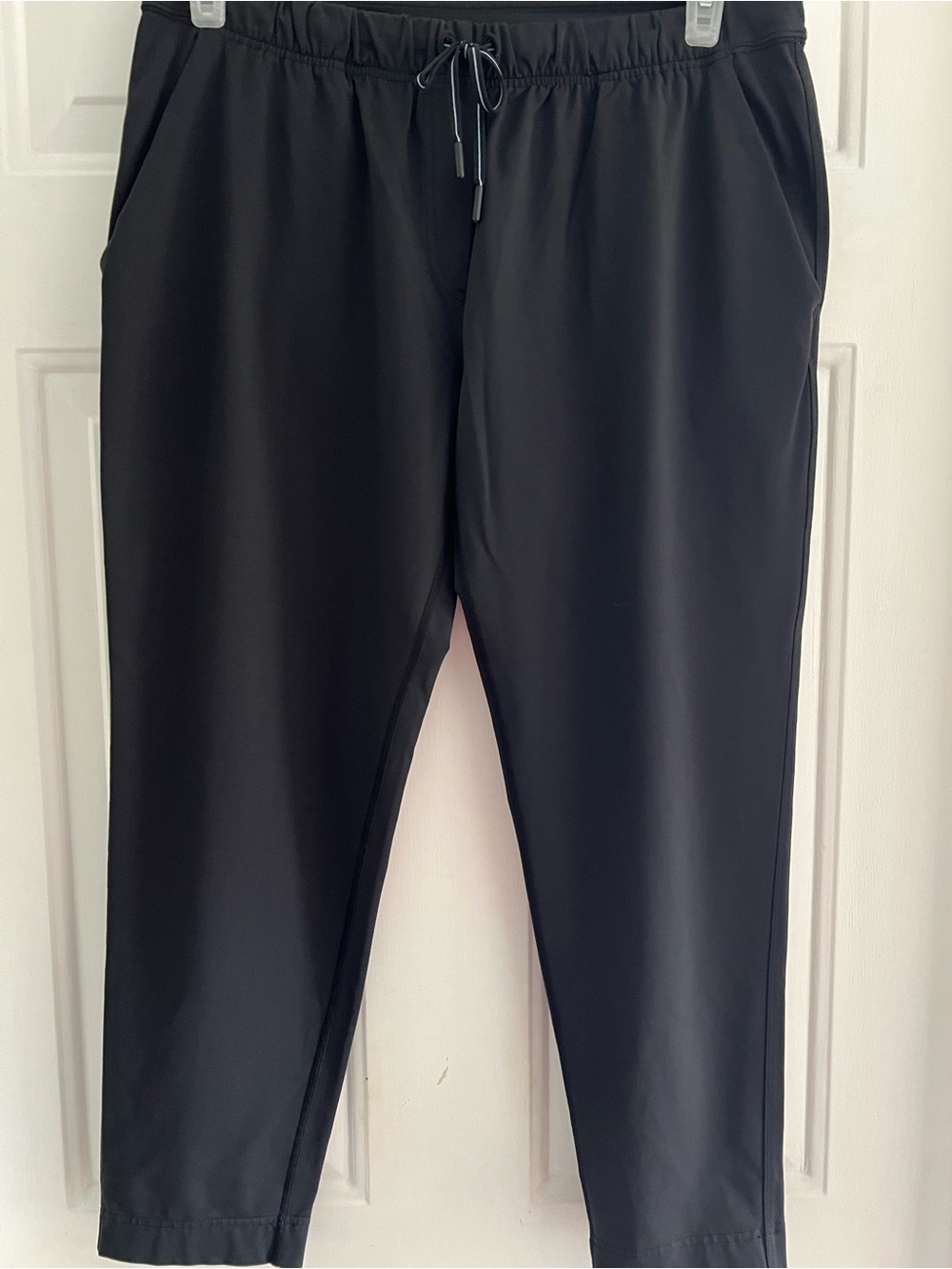 lululemon athletica Black Ankle-Length Drawstring Pants